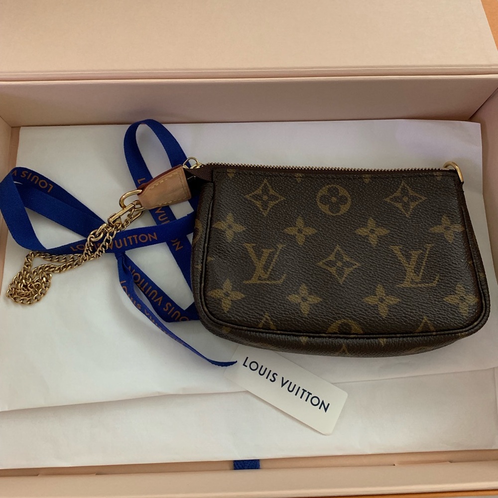 Louis Vuitton Mini Pochette